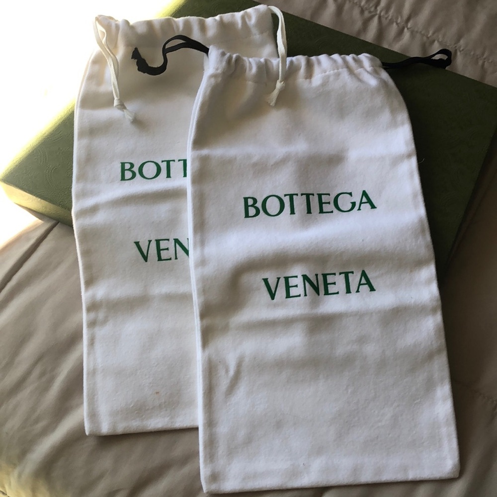 2 - New Bottega Veneta